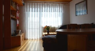 Apartament cu 4 camere in Tg. Secuiesc, str.Achim Andrei