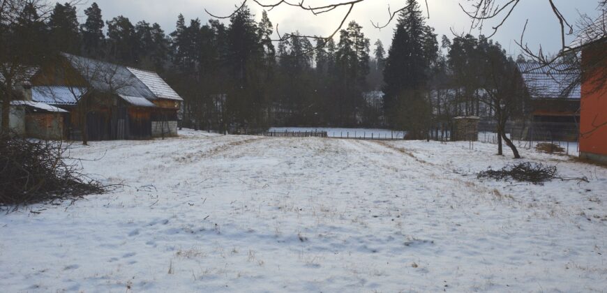 Zabolán a Csipkéshez közel 3273m²-es telken lévő családi ház